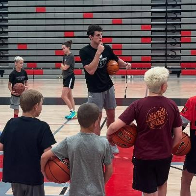 Basketball coaching session